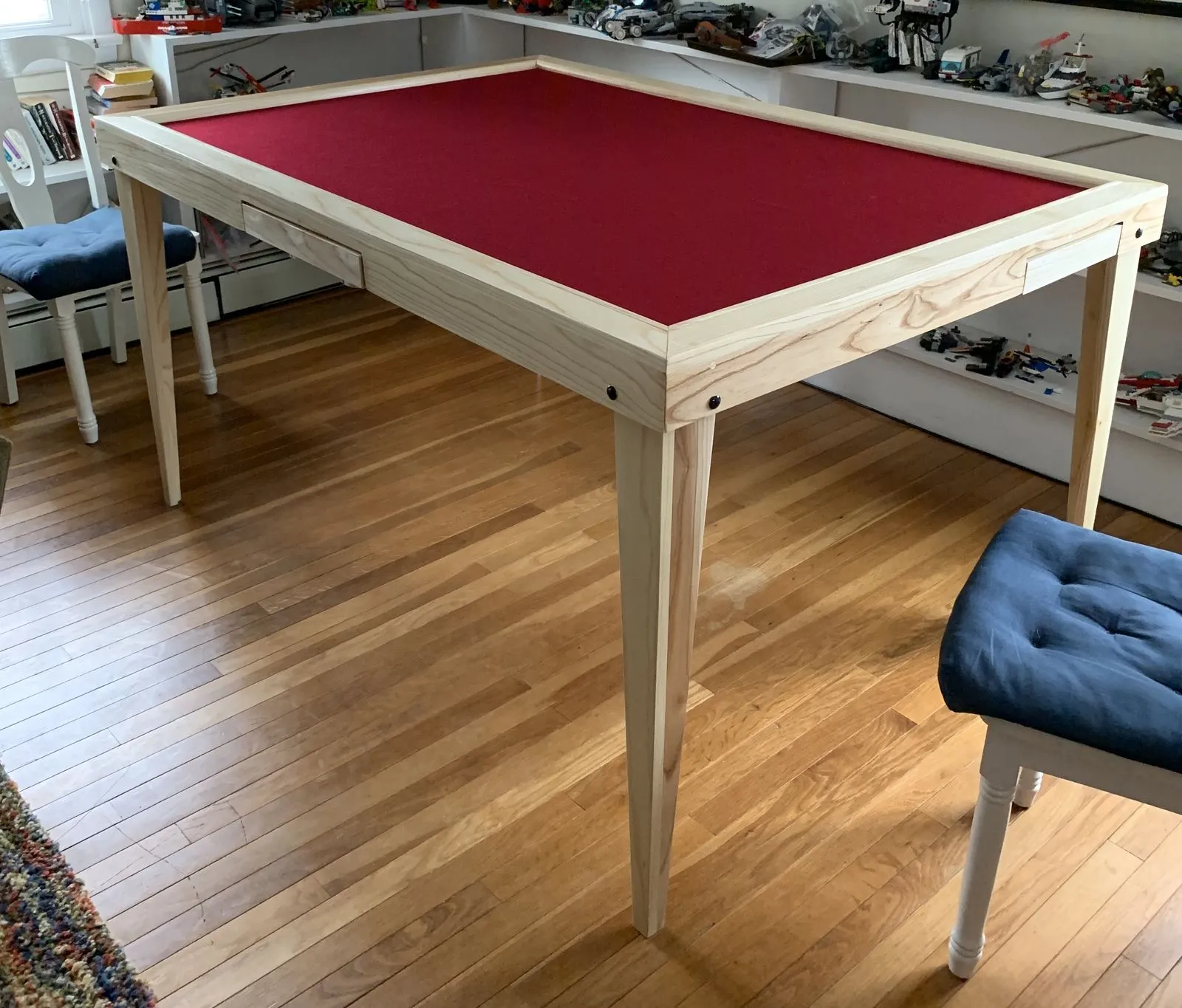 carpenter wood table image